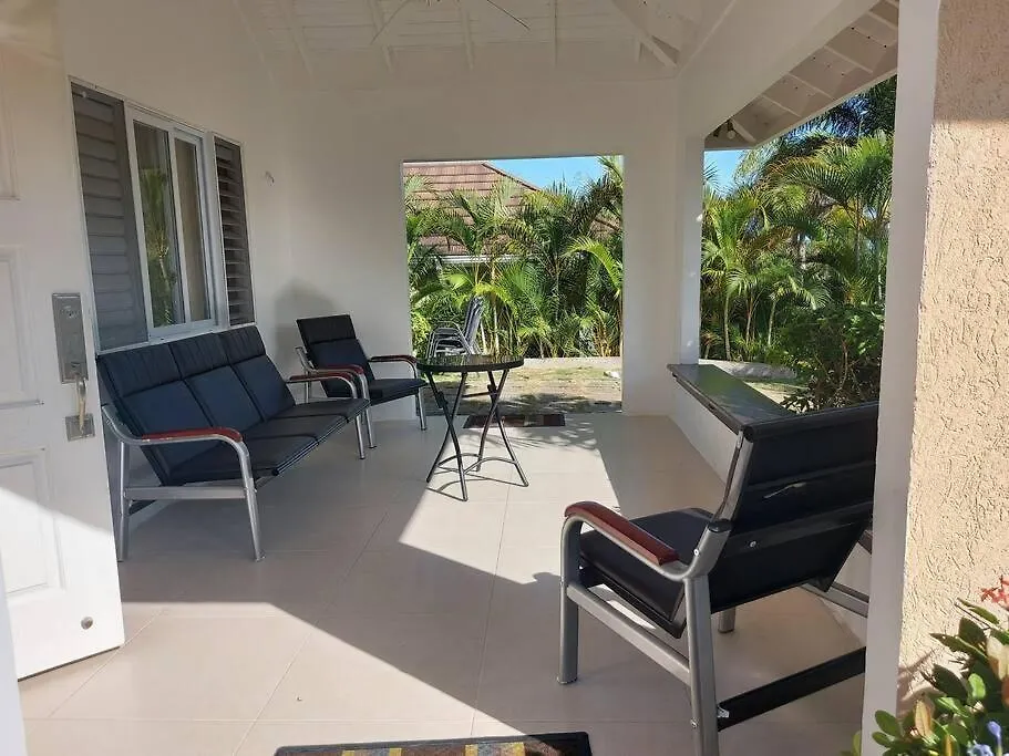 Palms Escape - 3 Bedroom Vacation Home Richmond Holiday home