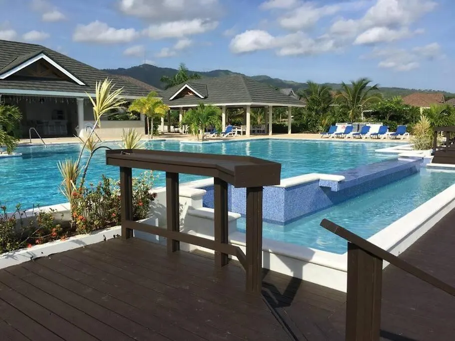 Palms Escape - 3 Bedroom Vacation Home Richmond 0*,