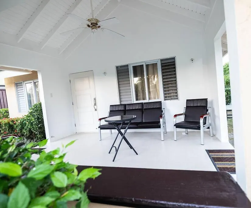 Holiday home Palms Escape - 3 Bedroom Vacation Home Richmond